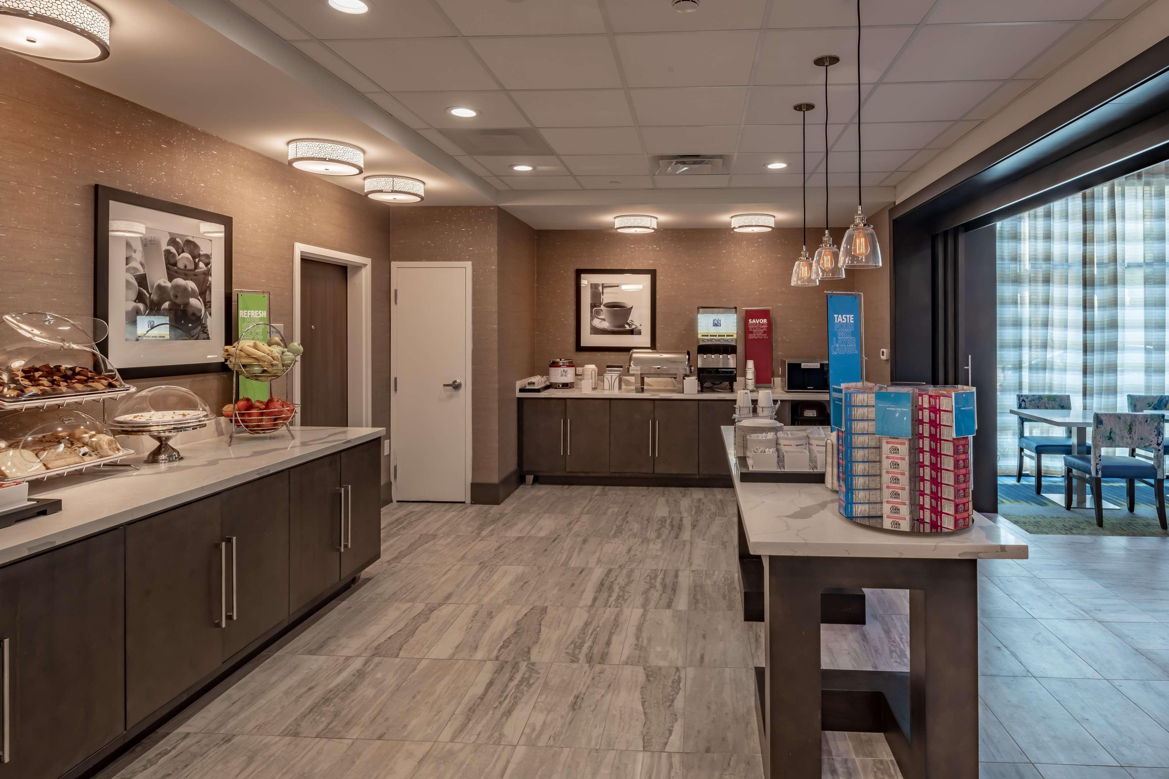 Hampton Inn & Suites Dallas/Plano Central Buitenkant foto