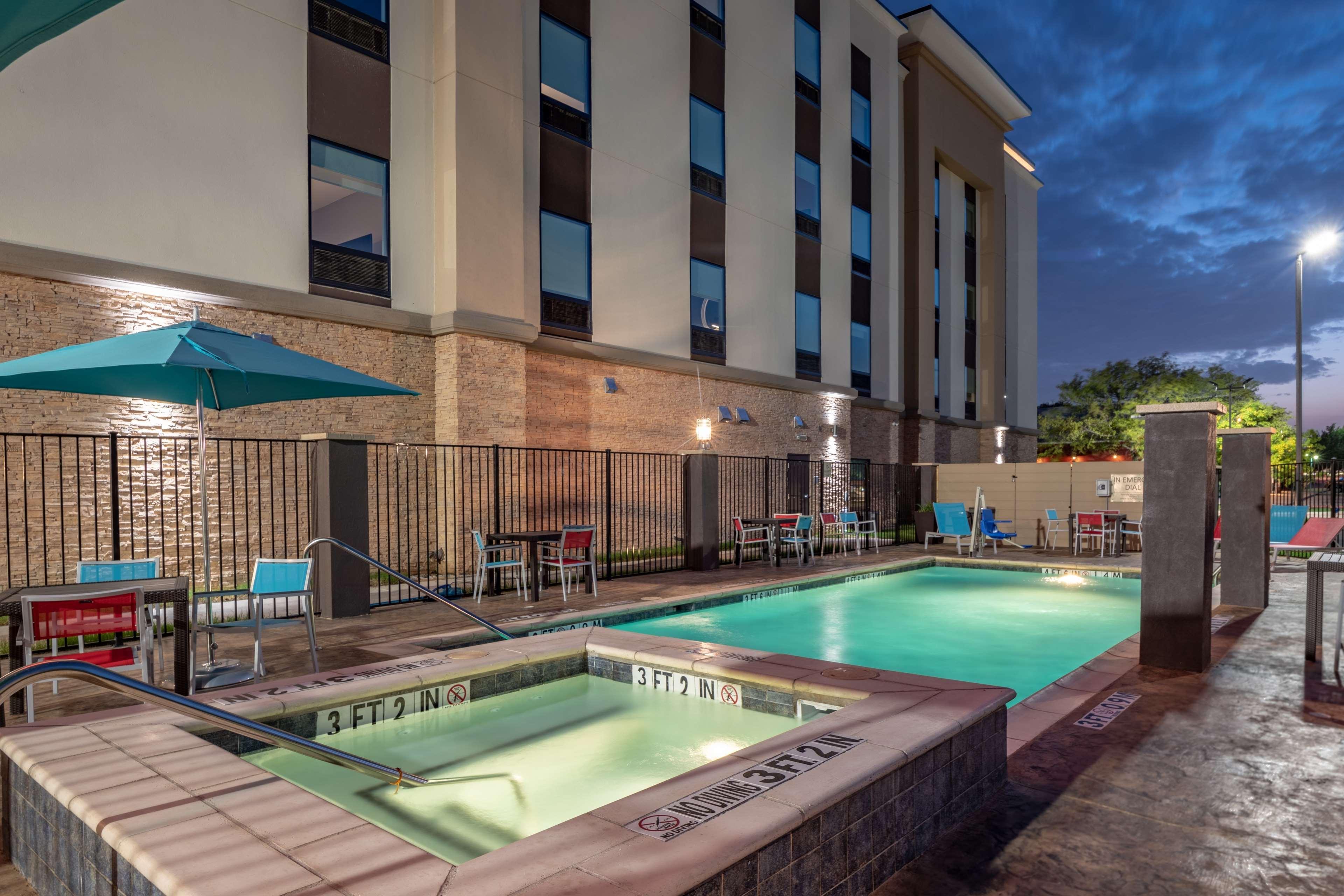 Hampton Inn & Suites Dallas/Plano Central Buitenkant foto