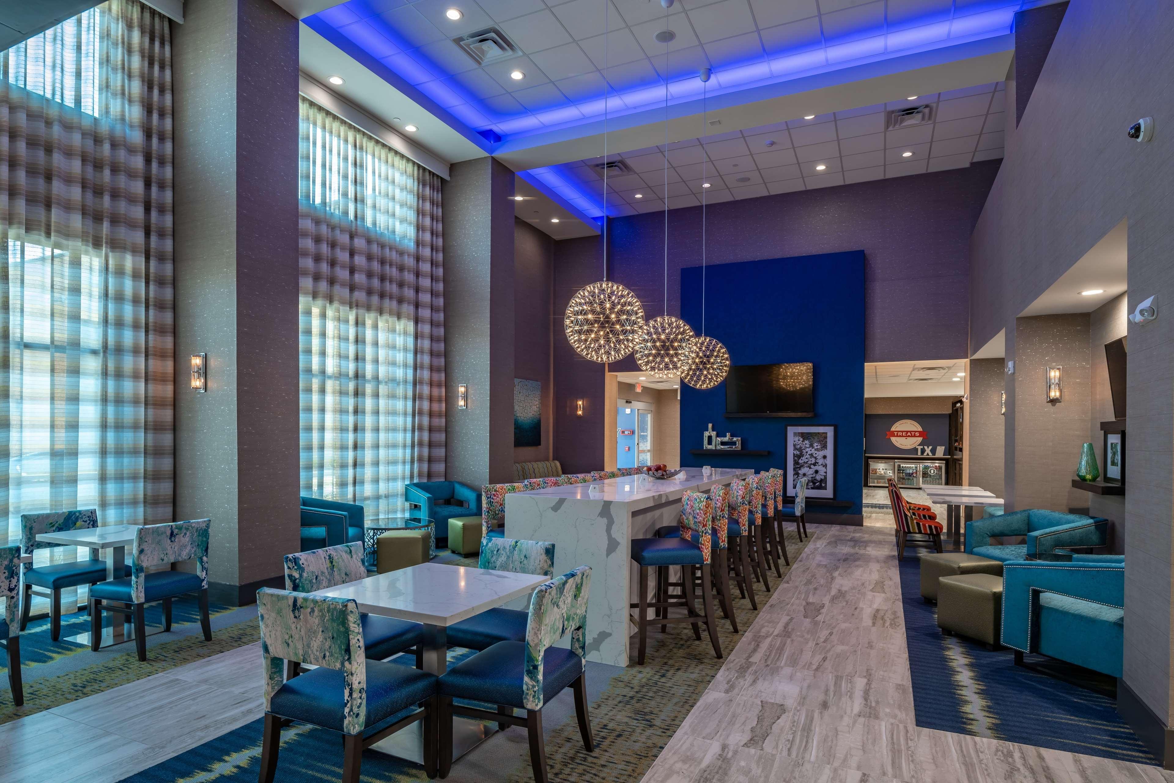Hampton Inn & Suites Dallas/Plano Central Buitenkant foto