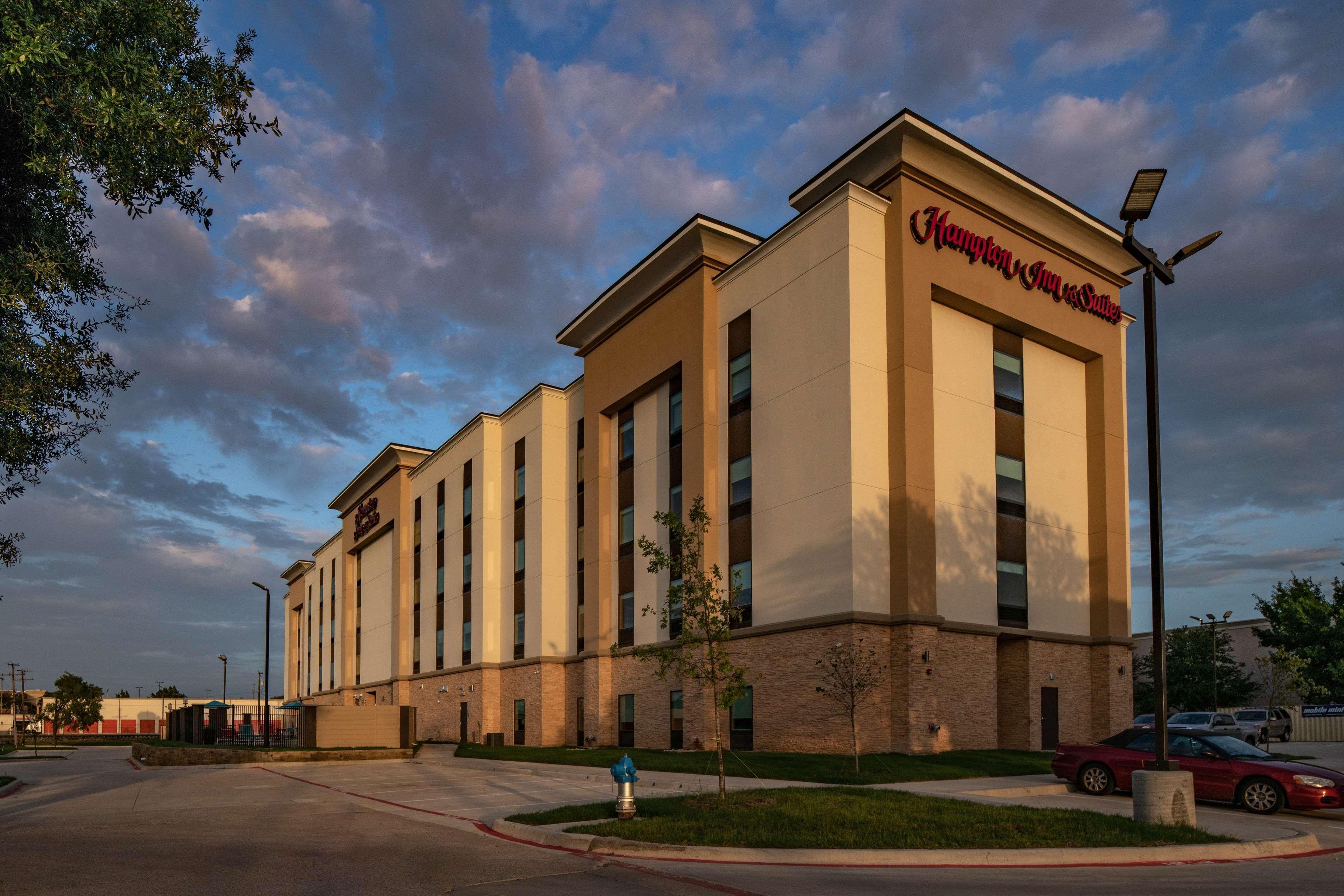 Hampton Inn & Suites Dallas/Plano Central Buitenkant foto