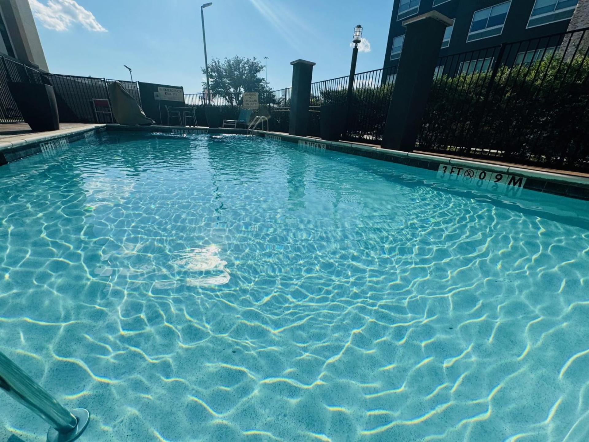 Hampton Inn & Suites Dallas/Plano Central Buitenkant foto